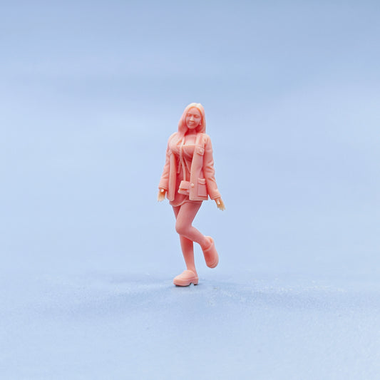 1/64 1/43 Figurines Scale Model Resin Elegant and Delicate Girl Uncolored Miniatures Diorama Hand-painted D801