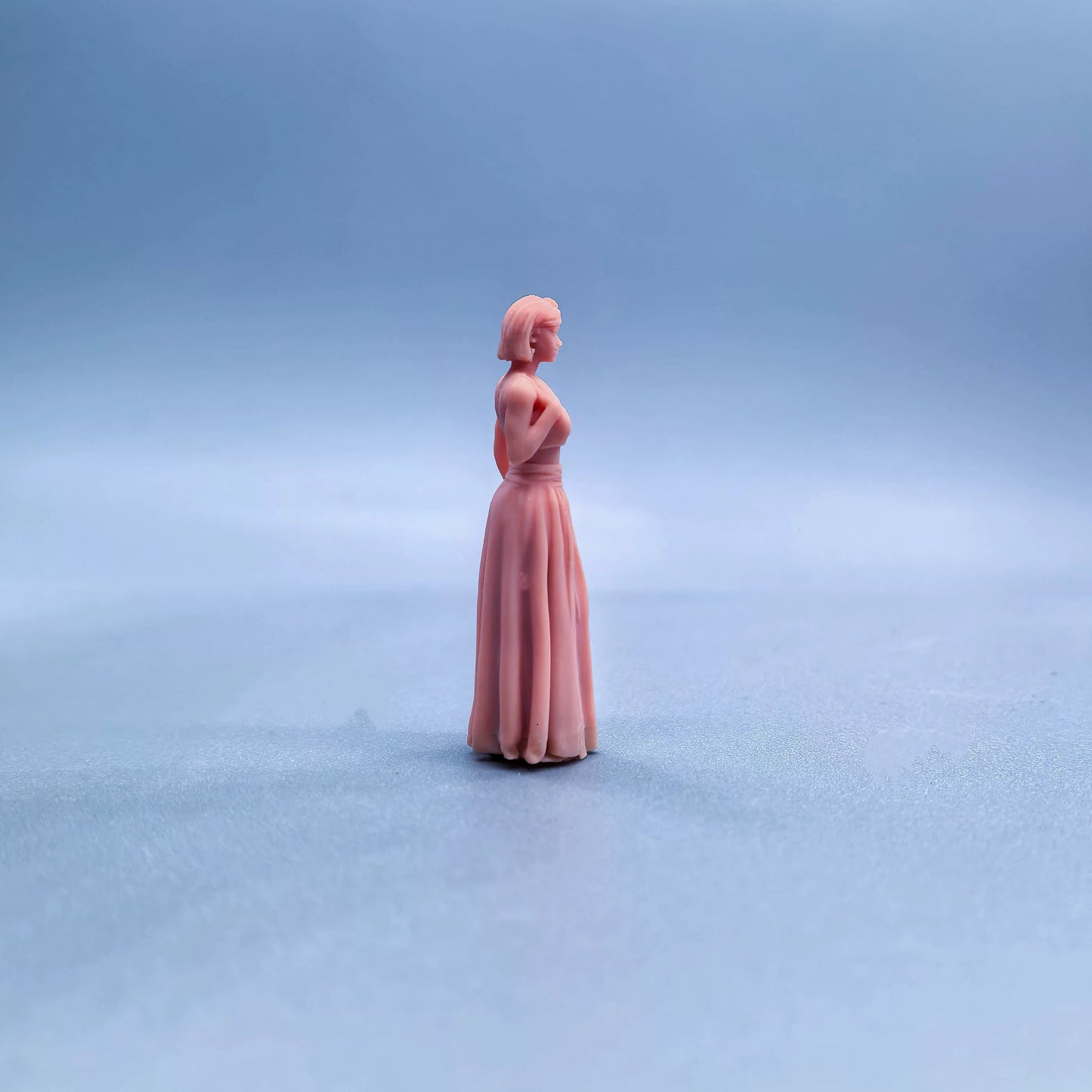 1/64 1/43 Figurines Scale Model Resin Beach Skirt Girl Uncolored Miniatures Diorama Hand-painted W624