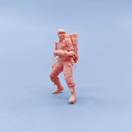 1/64 1/43 Figurines Scale Model Resin Ghost Catching Team Egon Uncolored Miniatures Diorama Hand-painted D008