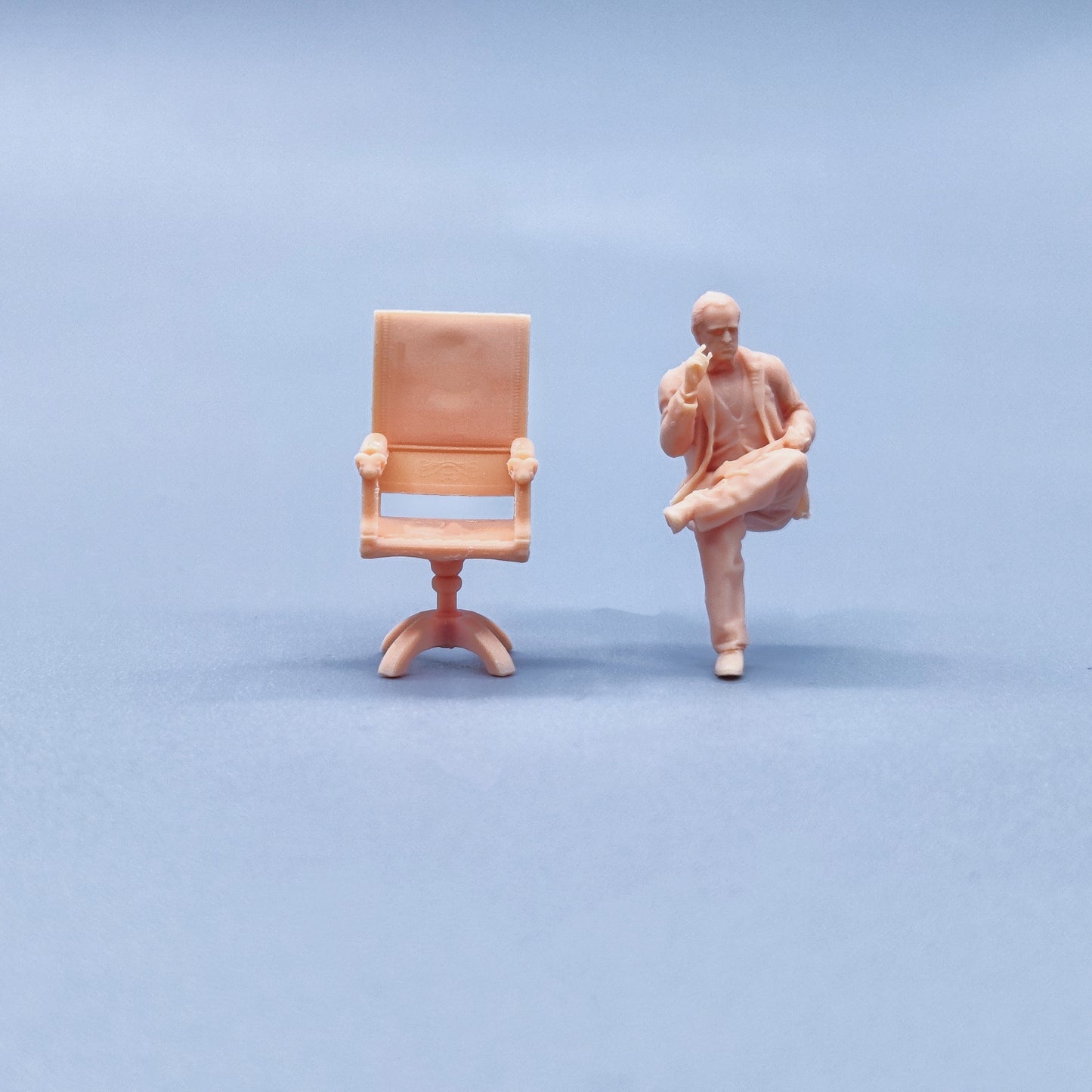 1/64 1/43 Figurines Scale Model Resin The Godfather Sitting on a Chair Uncolored Miniatures Diorama Hand-painted W434
