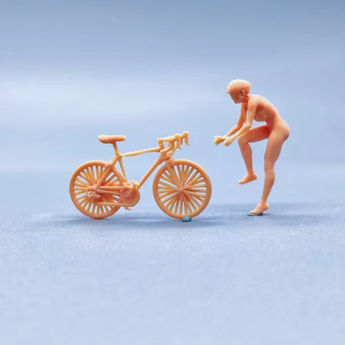 1/64 1/43 Figurines Scale Model Resin Female Cyclist with Long Braids Uncolored Miniatures Diorama Hand-painted V523