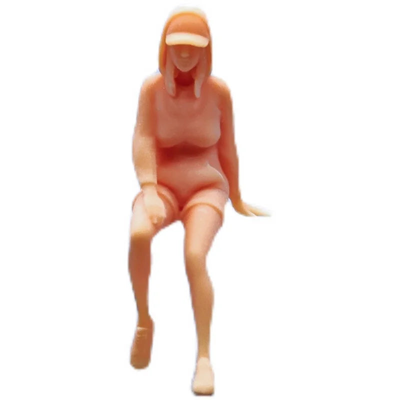 1/64 1/43 Figurines Scale Model Resin Sitting Sweatshirt Girl Uncolored Miniatures Diorama Hand-painted V031