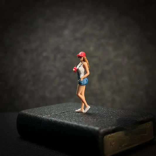 LP.Mini World Diorama 1/64 Scale Figurines Model The Girl with A Drink Collection Miniature Hand-painted