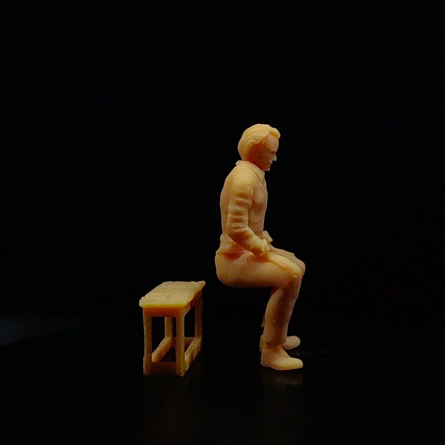 1/64 1/43 Scale Model Resin Sitting Clown+chair. Male Uncolored Miniature Diorama Hand-painted T418