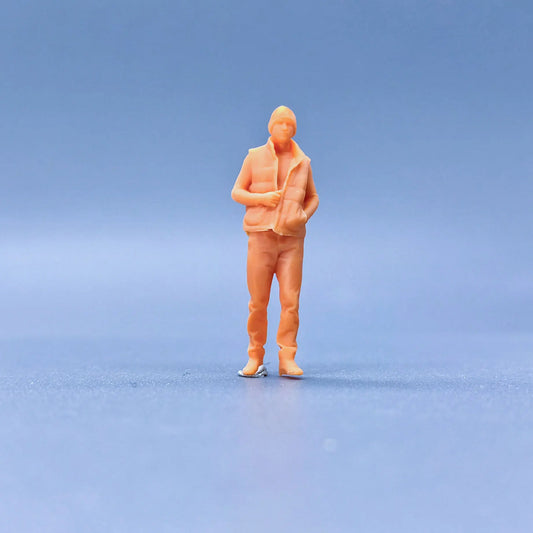 1/64 1/43 Scale Model ResinA Young Man with A Knitted Hat and VestUncolored Miniature Diorama Hand-painted S505