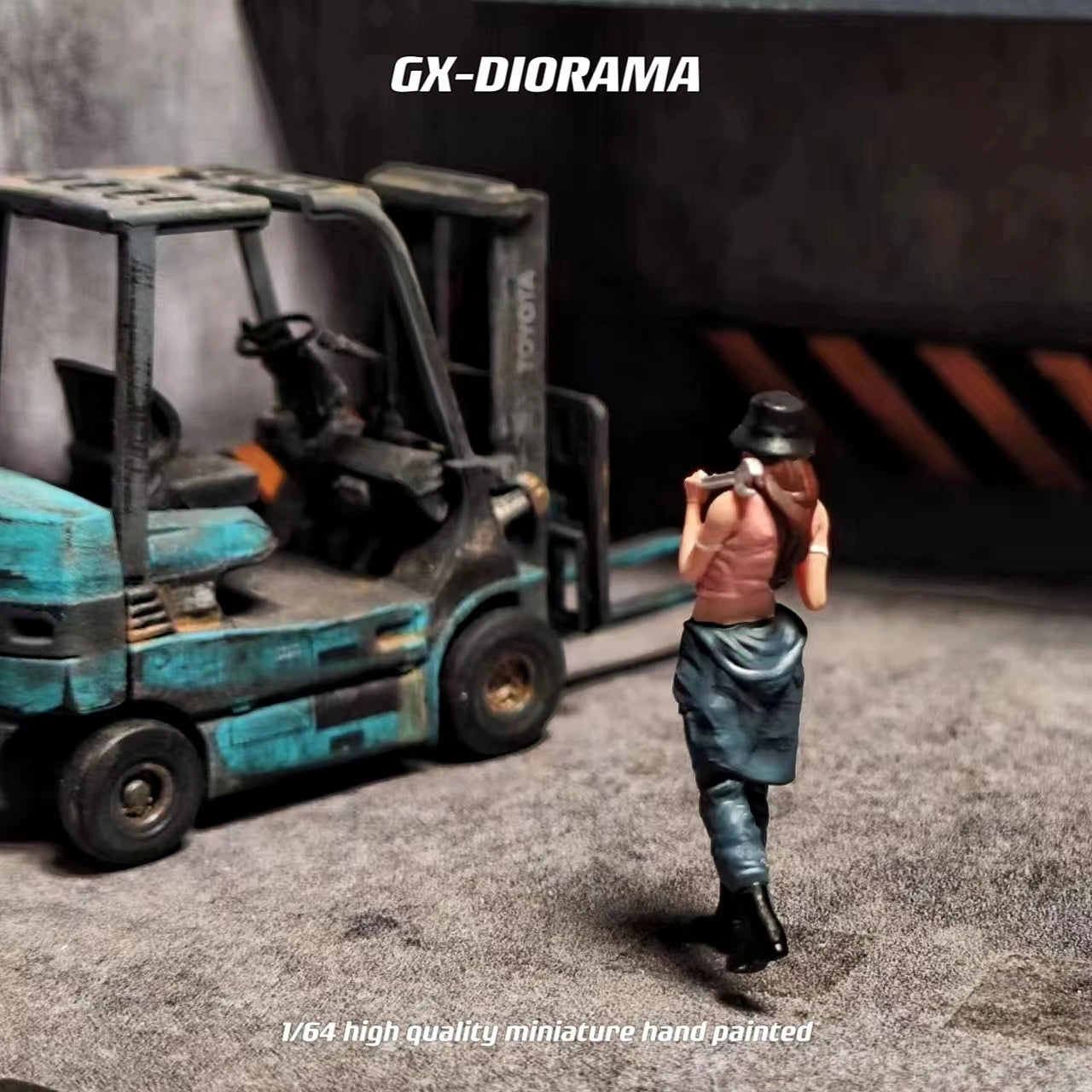 GX-DIORAMA Diorama 1/64 Scale Figurines Model Female Police Officers and Wrench Women Collection Miniature Hand-painted