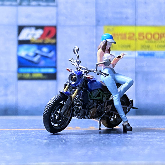 EHC Model 1/64 Scale Mini Figures Diorama Moto Indian FTR 1200S & Reclining Cap Gril Collection Miniatures