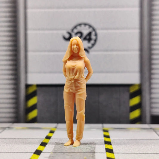 1/64 1/43 Scale Model ResinRipped Jeans (female)Uncolored Miniature Diorama Hand-painted S914