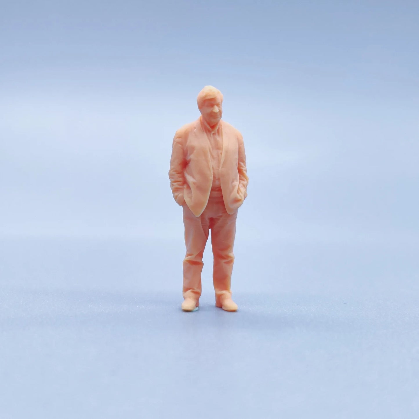 1/64 1/43 Figurines Scale Model Resin Grandpa In A Suit and Shoes Uncolored Miniatures Diorama Hand-painted V208