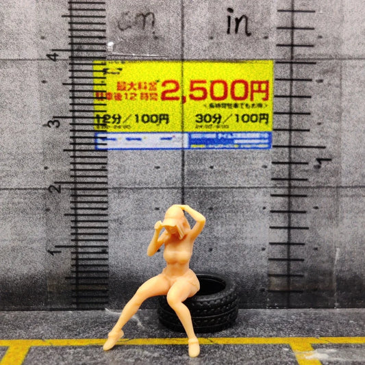 1/64 1/43 Scale Model Resin Sexy Sitting Swimsuit FemaleUncolored Miniature Diorama Hand-painted S131