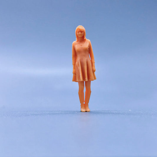 1/64 1/43 Figurines Scale Model Resin Short Skirt Girl Uncolored Miniatures Diorama Hand-painted  L106