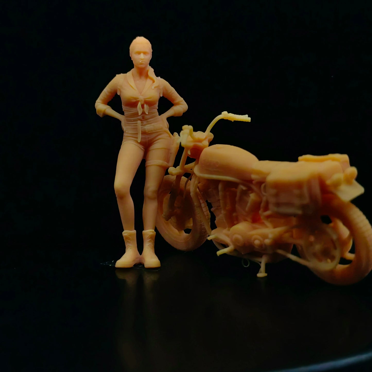 1/64 1/43 Scale Model Resin Female Soldiers and Motorcycles Uncolored Miniature Diorama Hand-painted T307