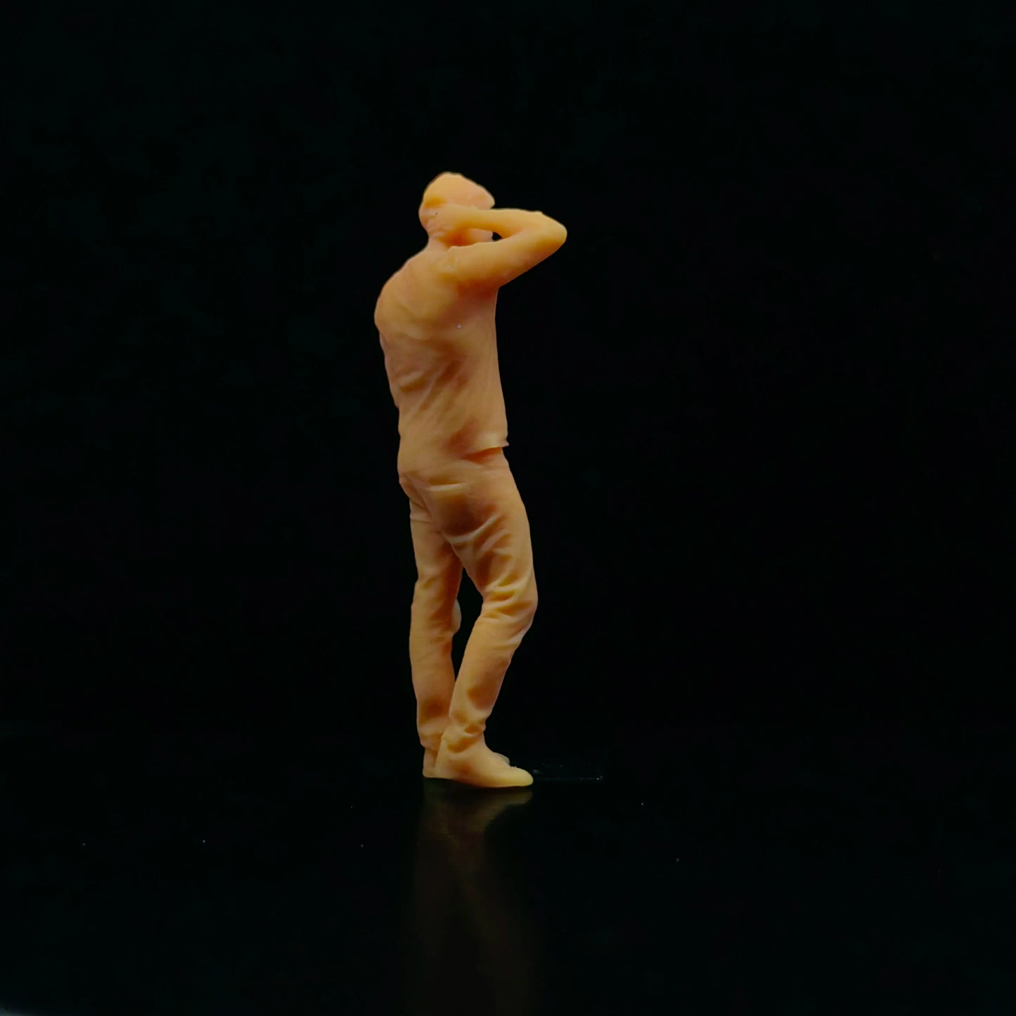 1/64 1/43 Scale Model Resin Touching The Back of The Head Male Uncolored Miniature Diorama Hand-painted T334