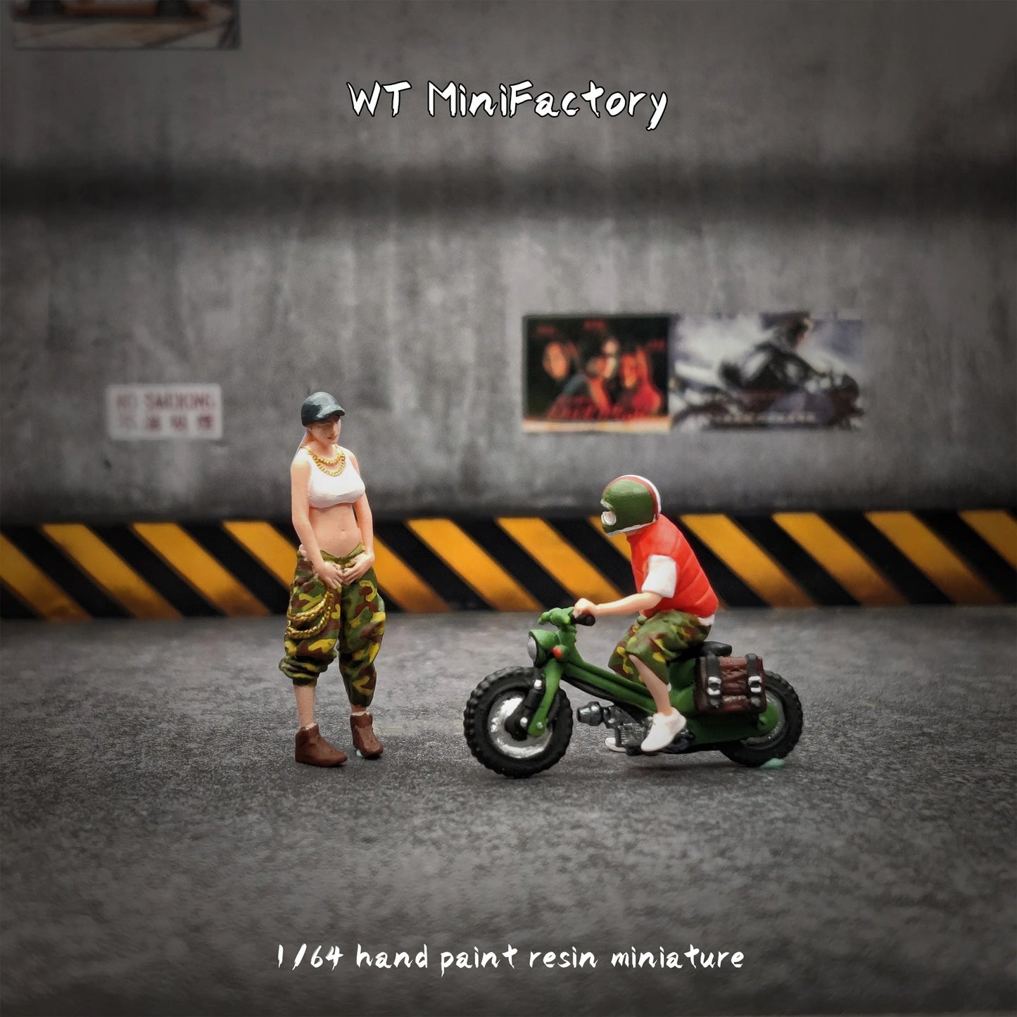 WT Minifactory Diorama 1/64 Scale Figurines Model 1 Male 1 Female 1 Small Motorcycle Collection Miniature Hand-painted