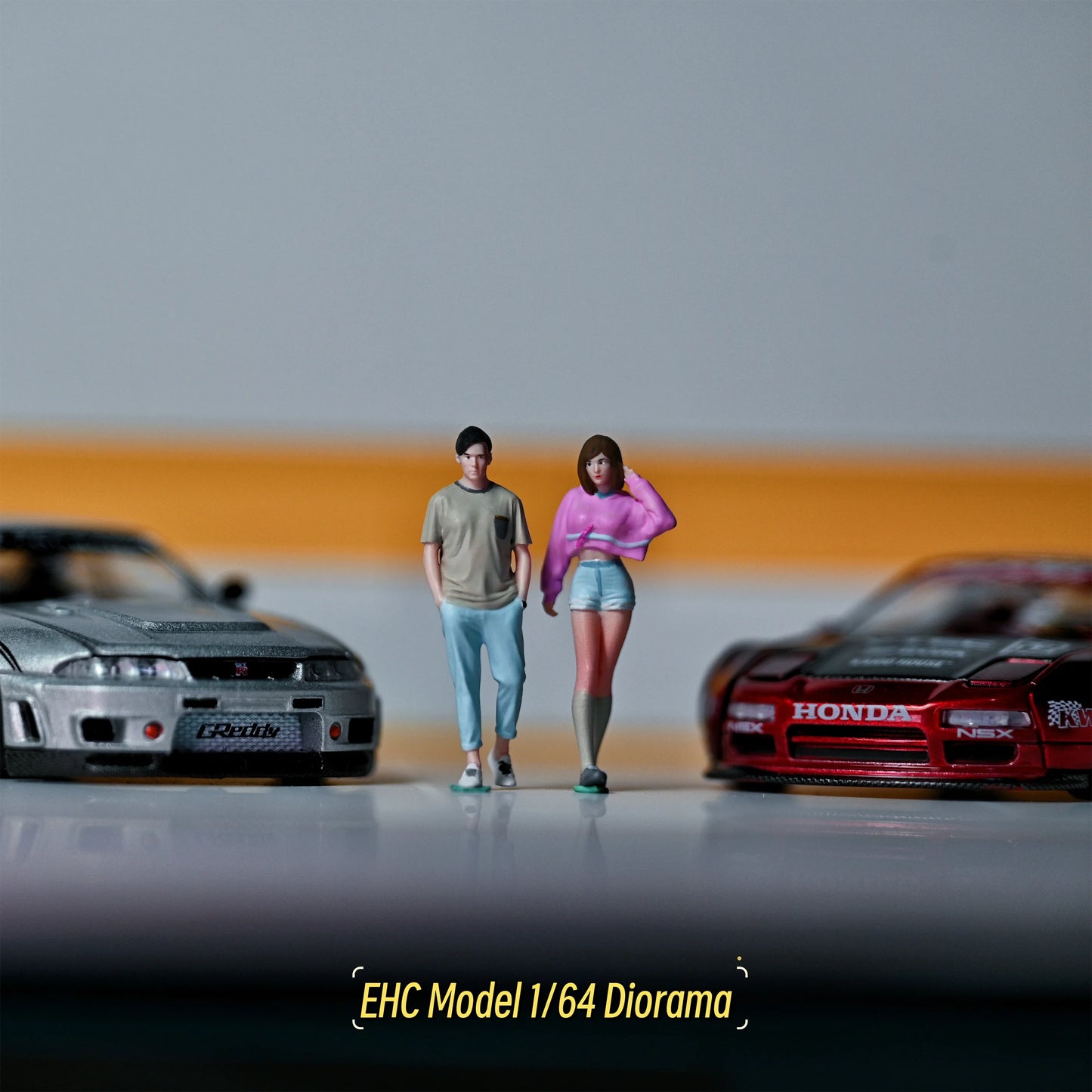 EHC Model Diorama 1/64 Scale Figurines Model Car Shopping Couple Collection Miniature Hand-painted