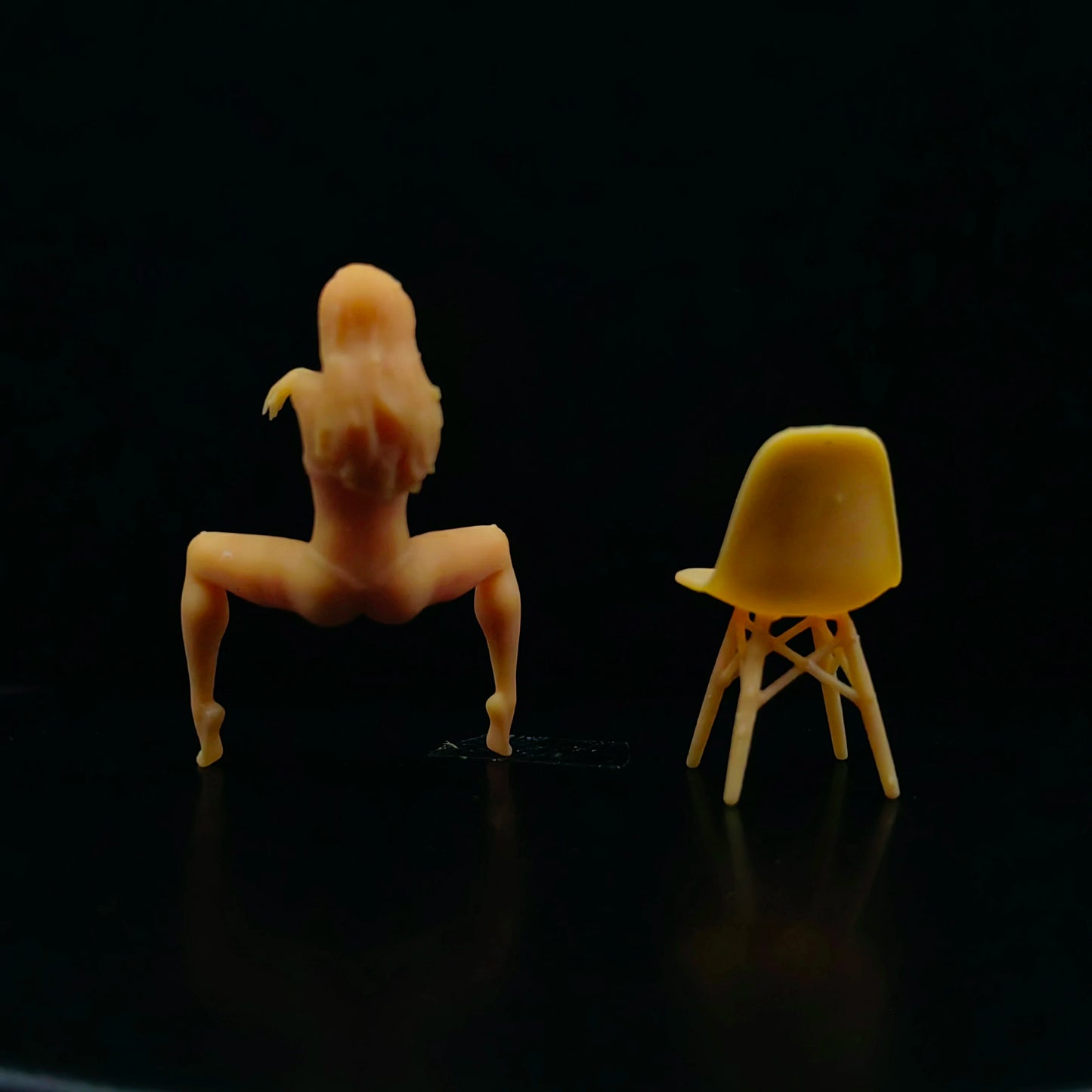 1/64 1/43 Scale Model Resin Sexy Seat Girl Uncolored Miniature Diorama Hand-painted T414