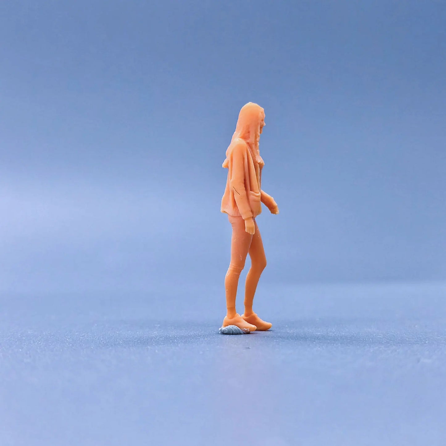 1/64 1/43 Scale Model Resin Casual Girl with Long HairUncolored Miniature Diorama Hand-painted S215