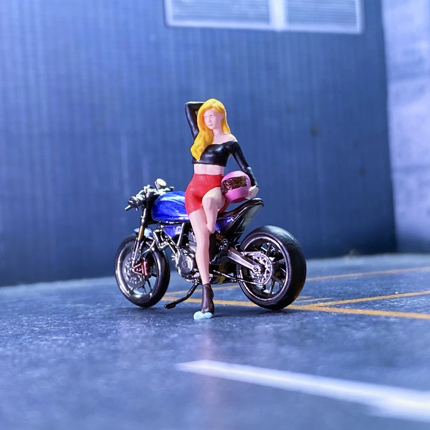 EHC Model 1/64 Puppet Sexy Female Cyclist+Ducati Motorcycle SCRAMBLER Realistic Character Series