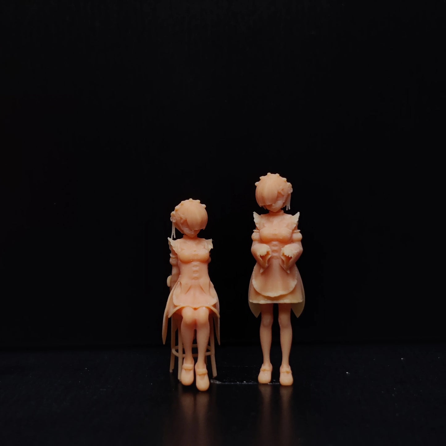 1/64 1/43 Scale Model Resin Rem Ram and Chair Uncolored Miniature Diorama Hand-painted T510