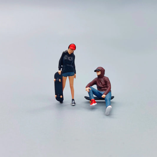 GX Diorama 1/64 Scale Mini Figures Diorama Skateboarding Men and Women Collection Miniatures