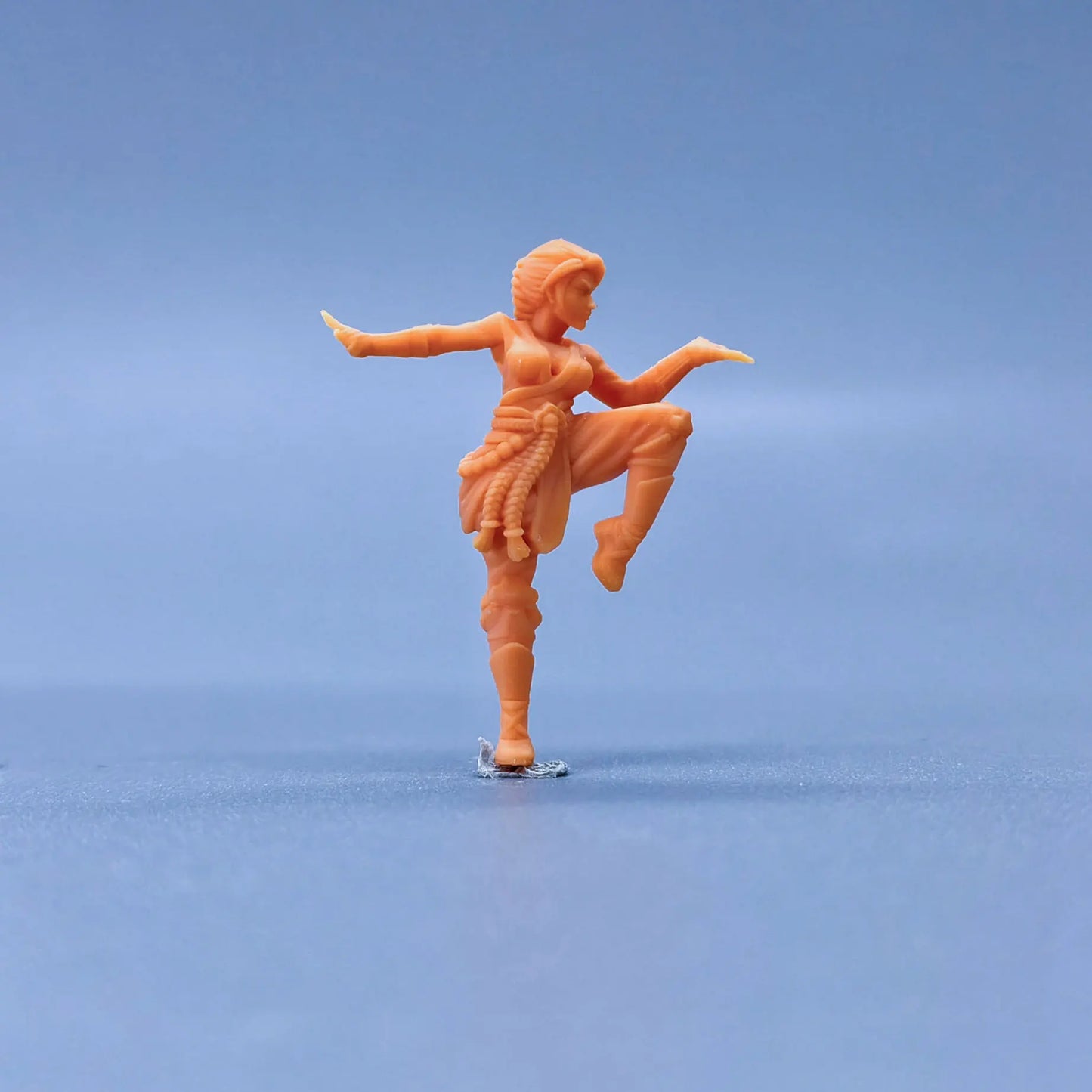 1/64 1/43 Figurines Scale Model Resin Martial Arts Female Uncolored Miniatures Diorama Hand-painted S345