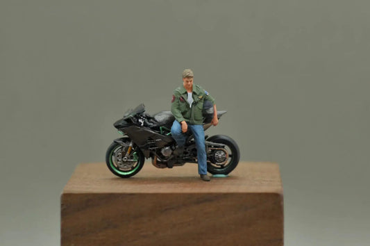 SZ Produced 1/64 Tom Cruise car doll ornament model
