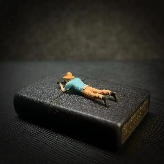 LP.Mini World Diorama 1/64 Scale Figurines Model Prone To Taking Photos Collection Miniature Hand-painted