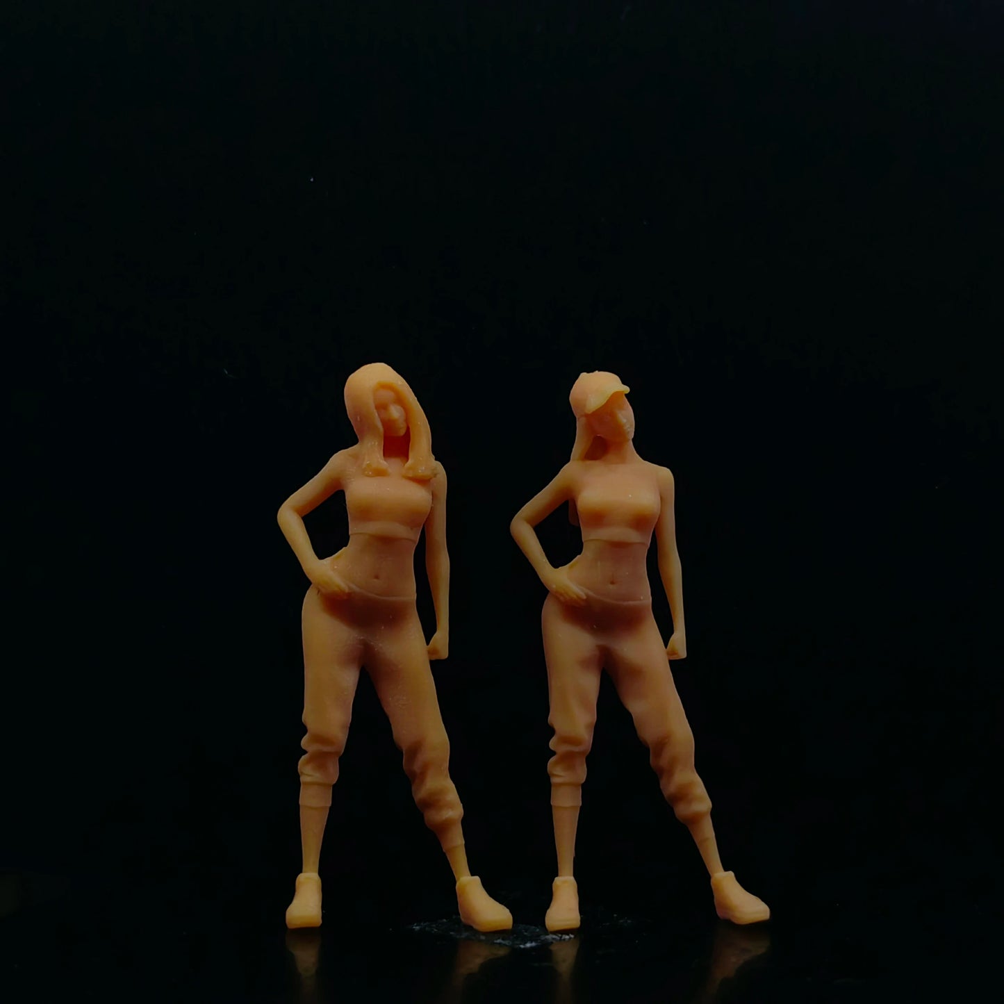 1/64 1/43 Scale Model Resin Hip Twisting Fitness Female Uncolored Miniature Diorama Hand-painted T110