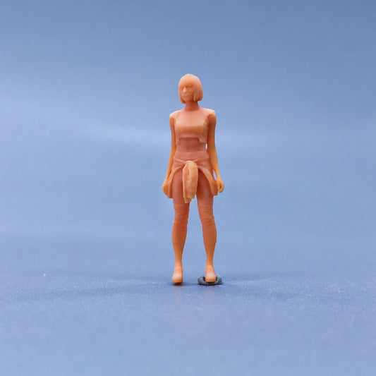 1/64 1/43 Figurines Scale Model Resin Short Hair Trend Girl Uncolored Miniatures Diorama Hand-painted  L219