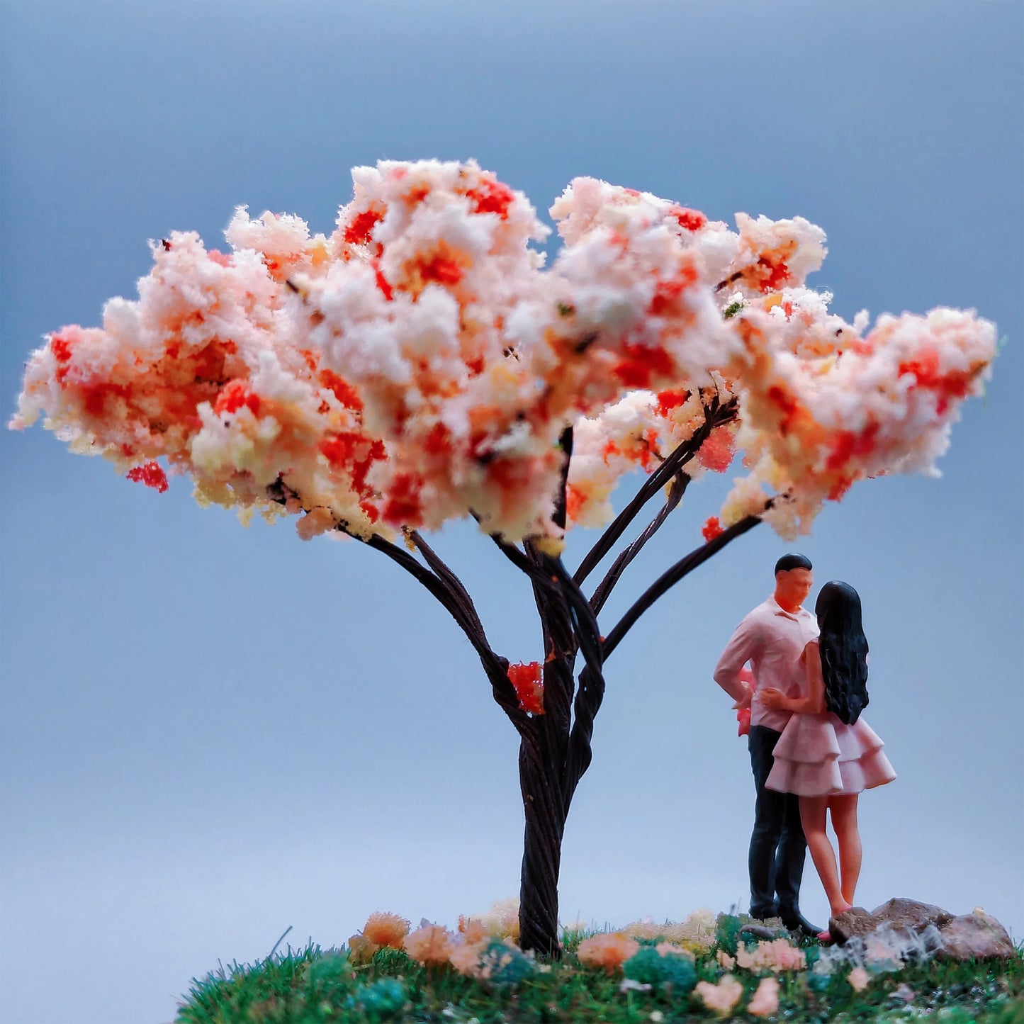 Lucky Studio Diorama 1/64 Scale Figurines Model Romantic Couples Embrace Sweetness Collection Miniature Hand-painted