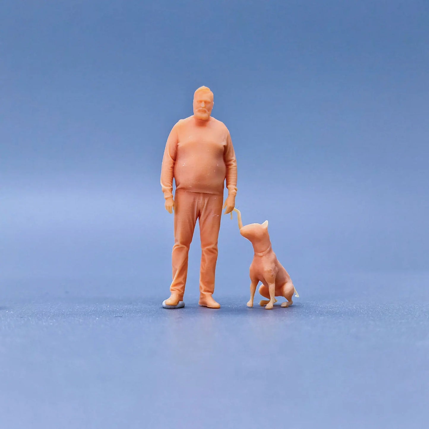 1/64 1/43 Scale Model Resin Fat Man Walking The DogUncolored Miniature Diorama Hand-painted S528