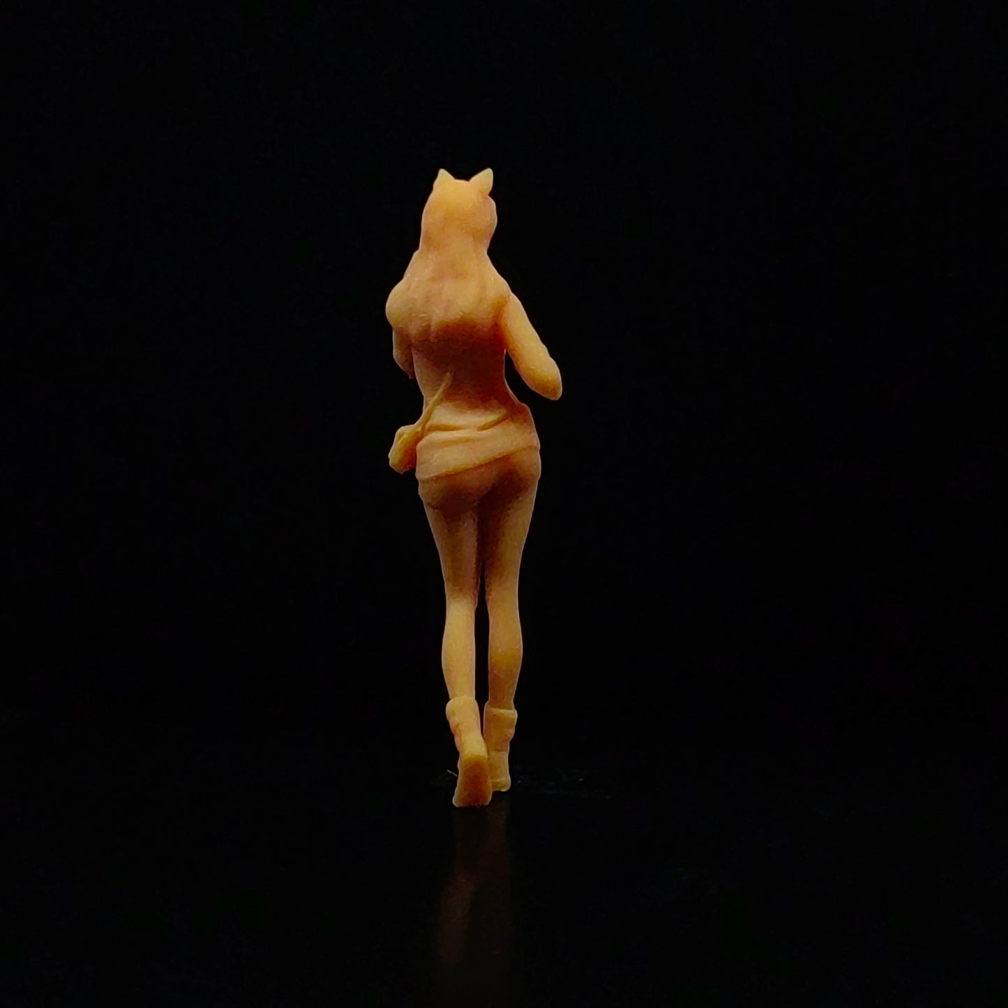 1/64 1/43 Scale Model ResinCat Ear Bag Shopping Girl Uncolored Miniature Diorama Hand-painted T407