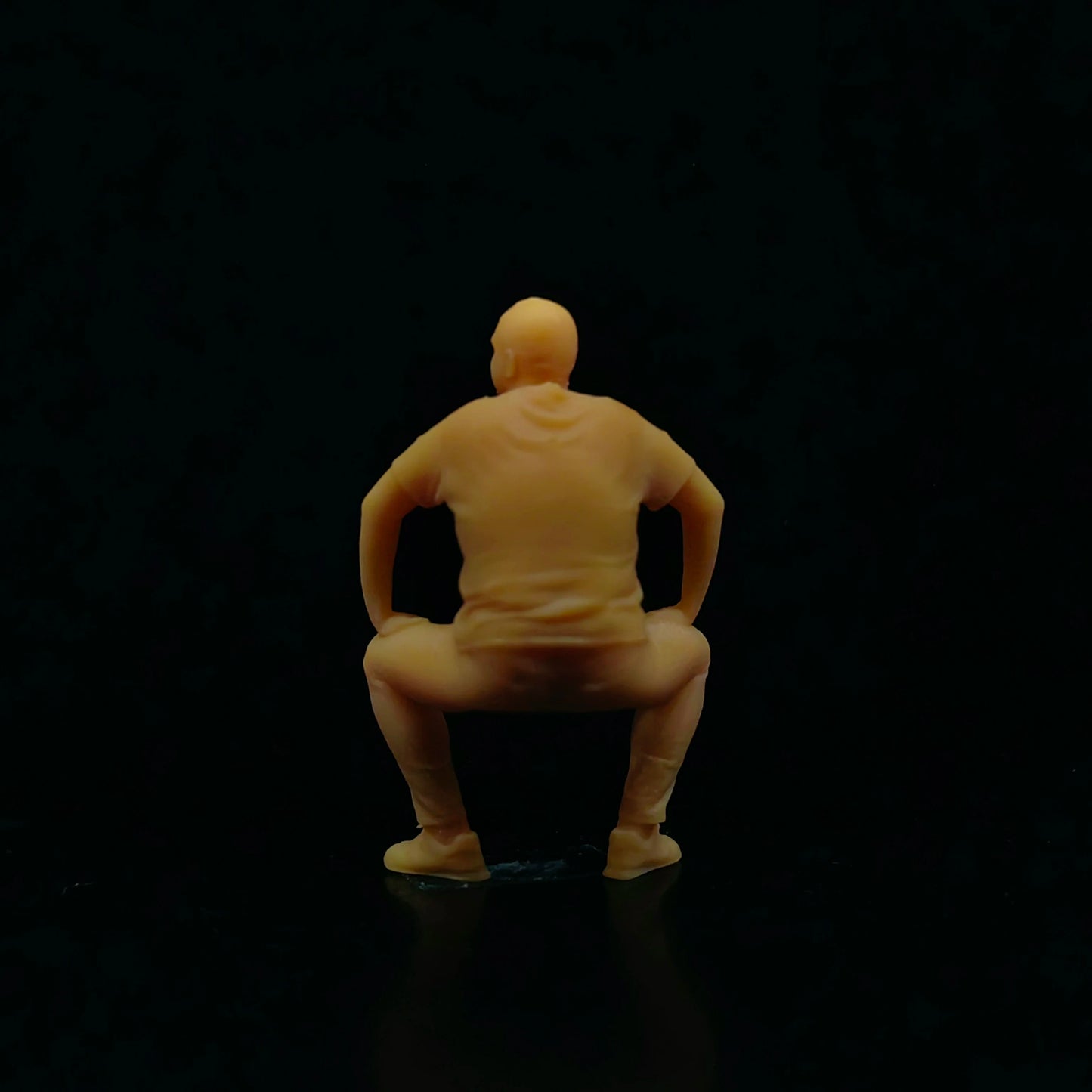 1/64 1/43 Scale Model Resin Bald Seated ManUncolored Miniature Diorama Hand-painted T223