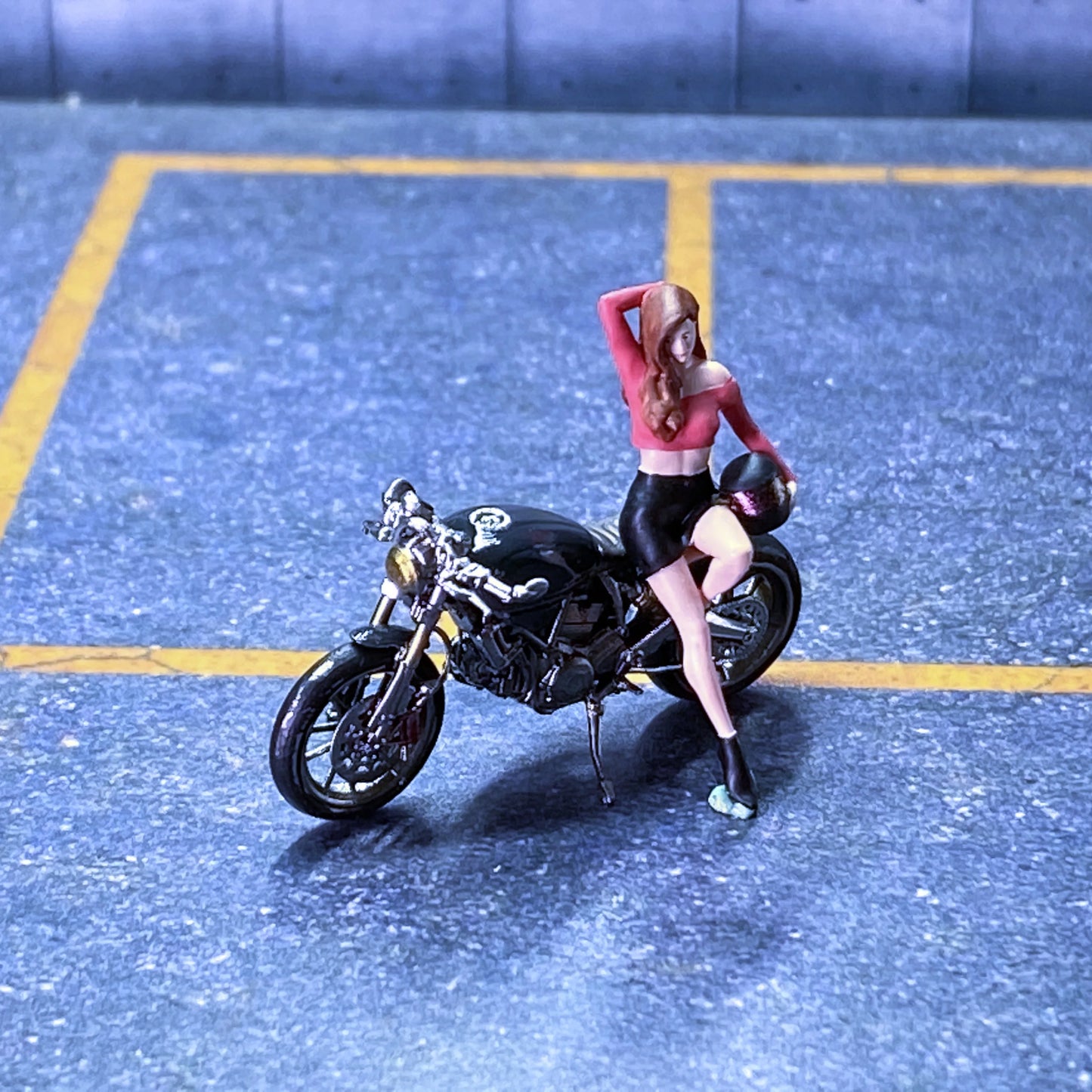 EHC Model 1/64 Puppet Sexy Female Cyclist+Ducati Motorcycle SCRAMBLER Realistic Character Series