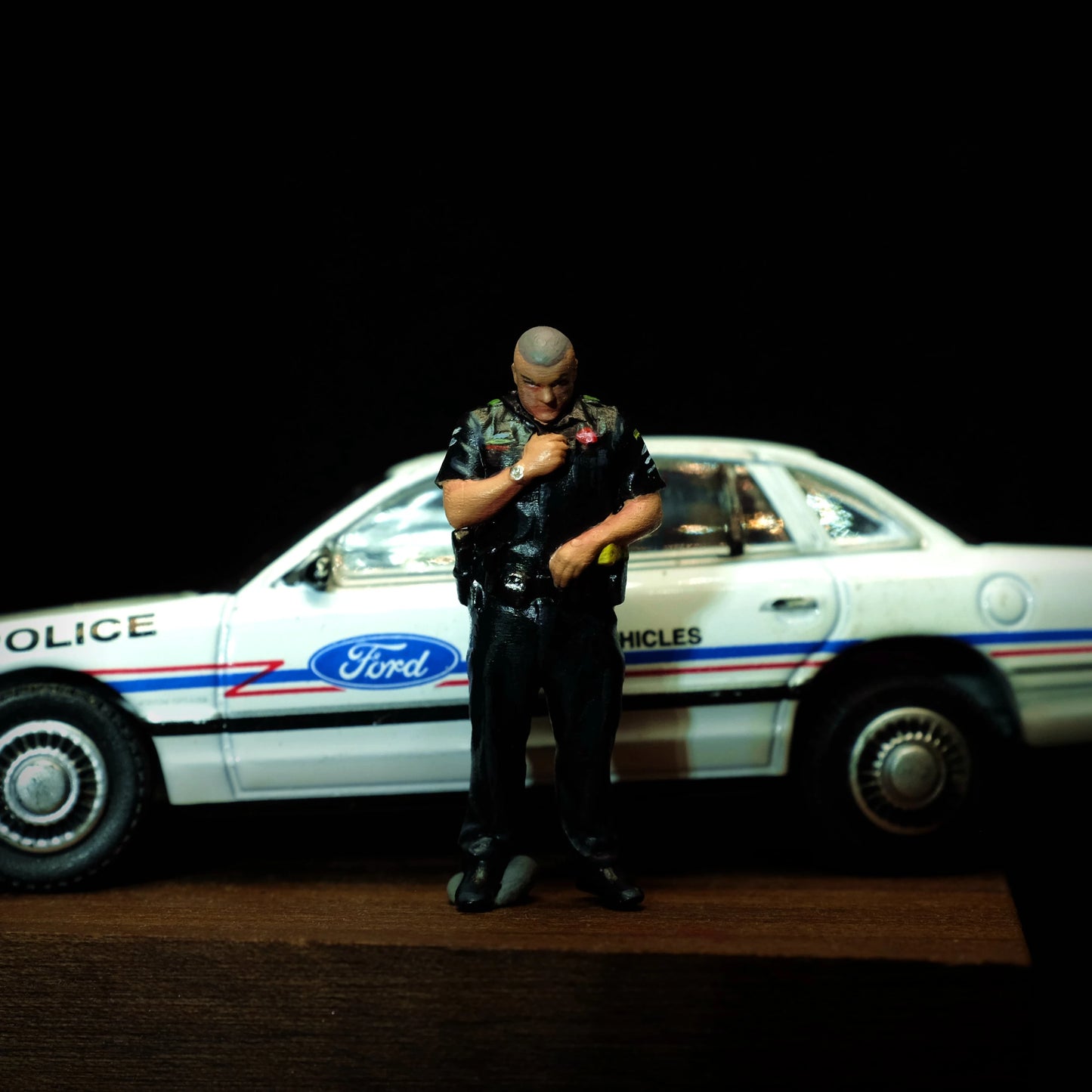 SZ Produced Diorama 1/64 Scale Figurines Model Fat Police Collection Miniature Hand-painted