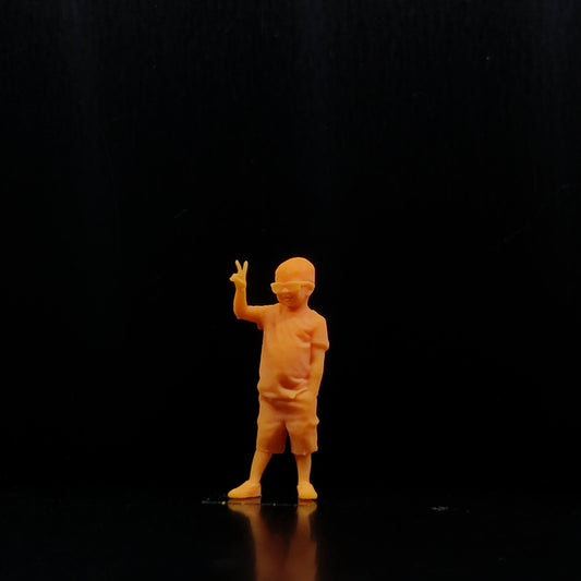 1/64 1/43 Scale Model Resin Little Boy Than Yeah SunglassesUncolored Miniature Diorama Hand-painted T433