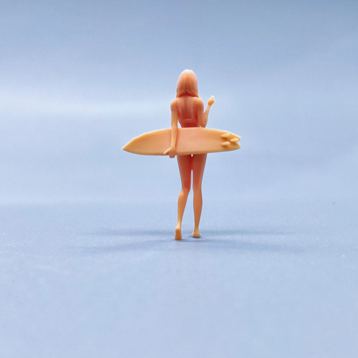 1/64 1/43 Figurines Scale Model Resin Surfboard Girl Uncolored Miniatures Diorama Hand-painted V033