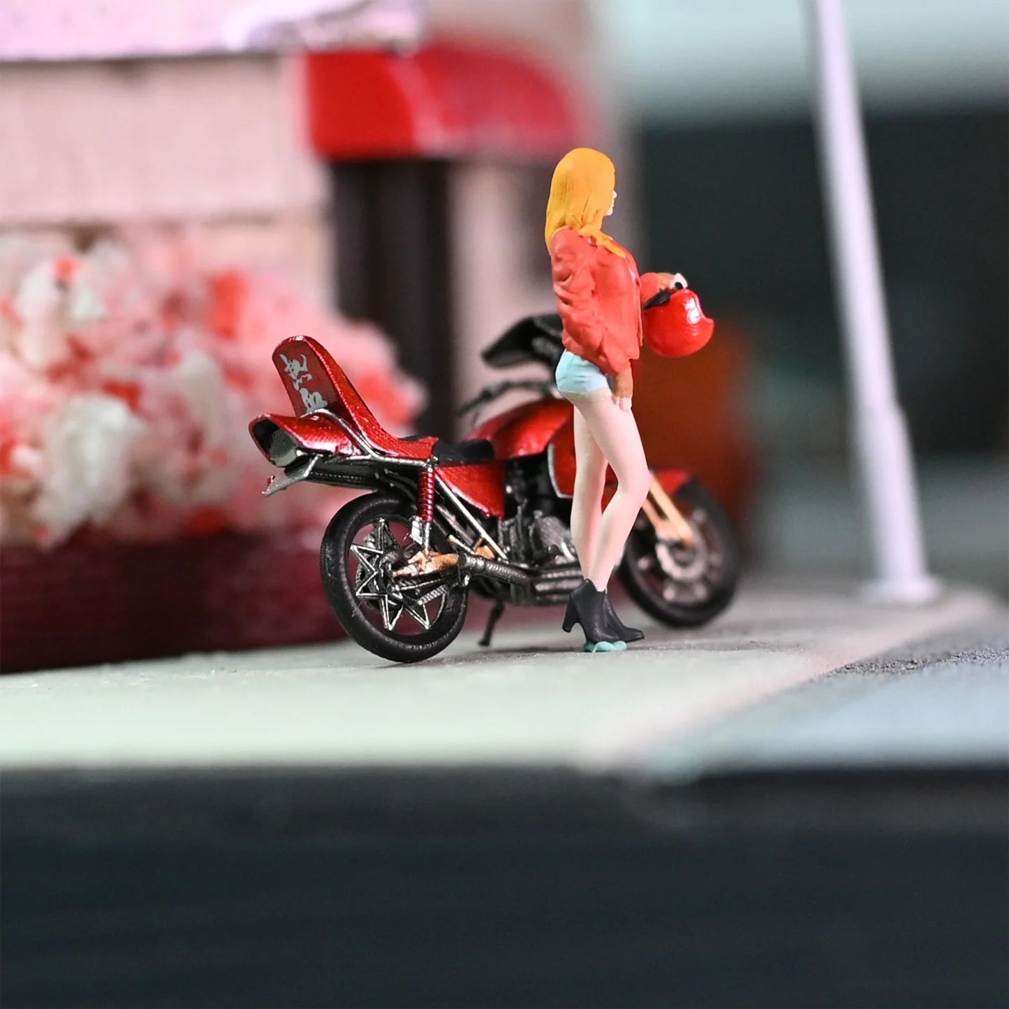 EHC Model Diorama 1/64 Scale Figurines Model Suzuki Rampage Motorcycle Helmet Girl Collection Miniature Hand-painted