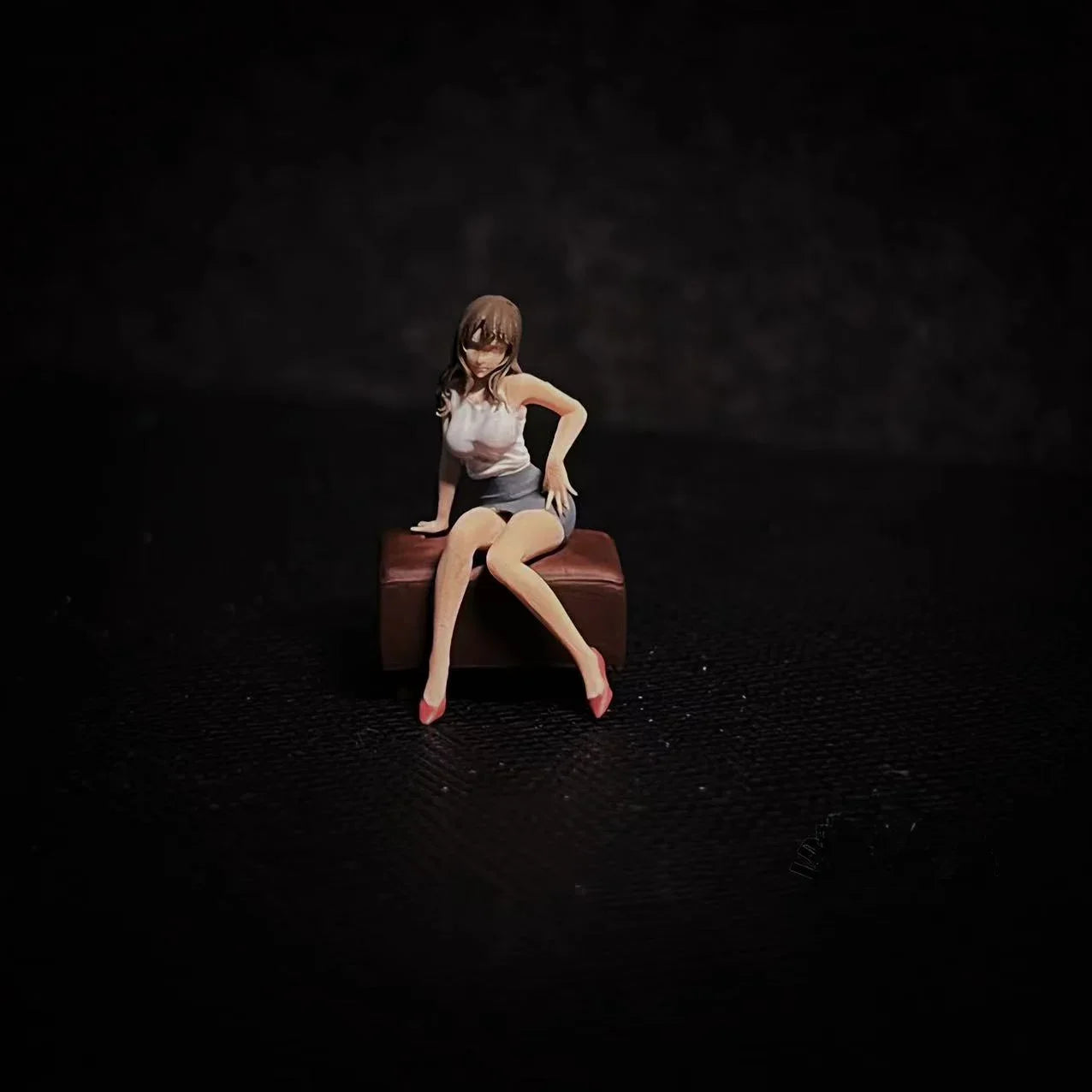 LP.Mini World Diorama 1/64 Scale Figurines Model Sitting Girl Collection Miniature Hand-painted