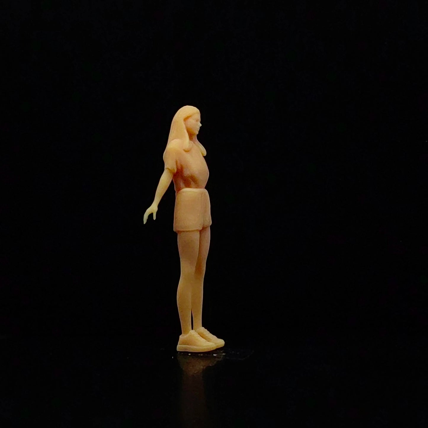 1/64 1/43 Scale Model ResinLean Back Long Hair FemaleUncolored Miniature Diorama Hand-painted T303