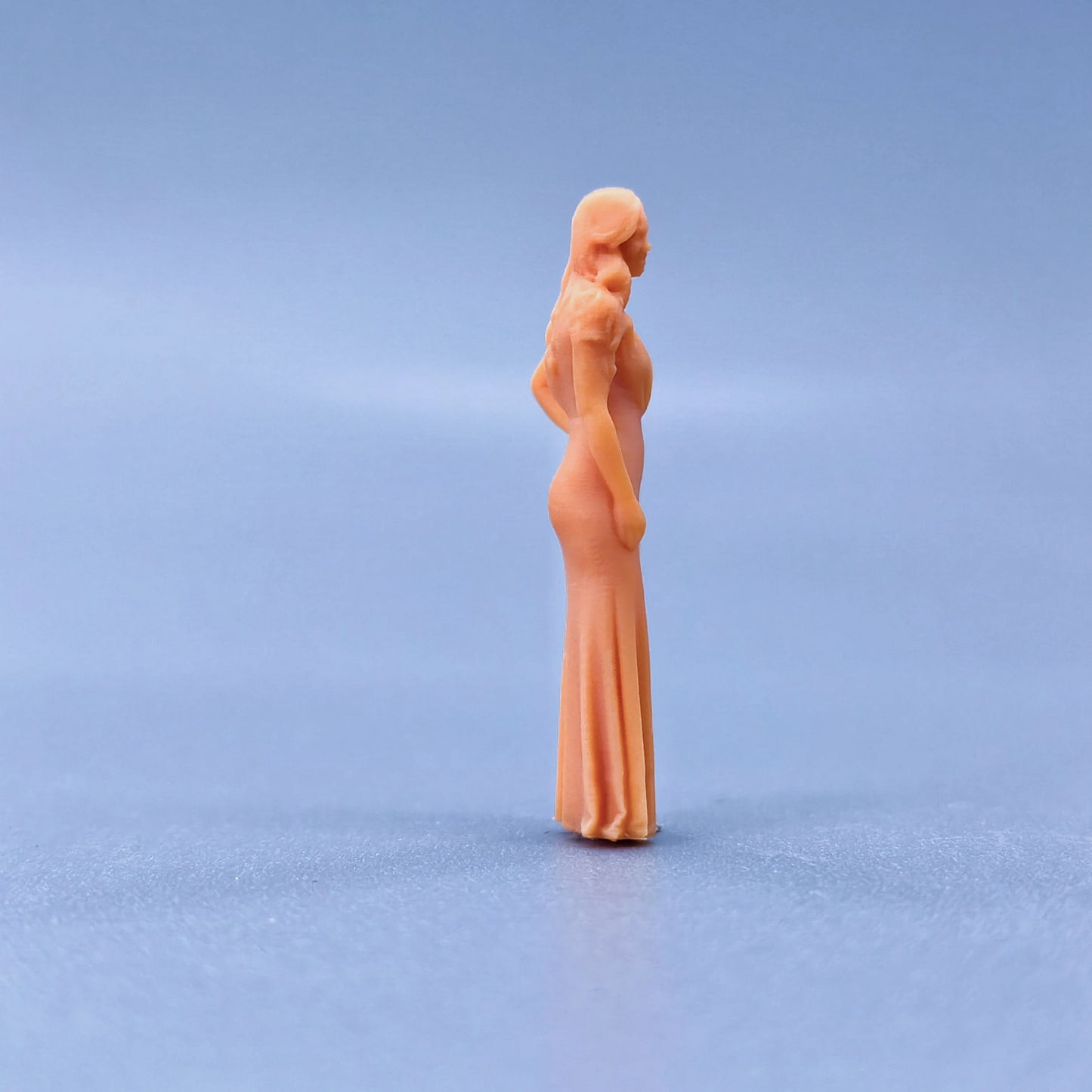 1/64 1/43 Figurines Scale Model Resin A Woman with A Smile on Her Face Uncolored Miniatures Diorama Hand-painted L209