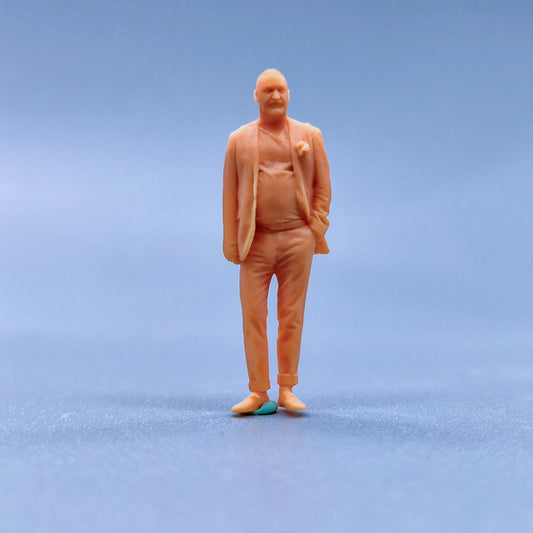 1/64 1/43 Figurines Scale Model Resin Big Brother Wearing A Floral Coat Uncolored Miniatures Diorama Hand-painted L302