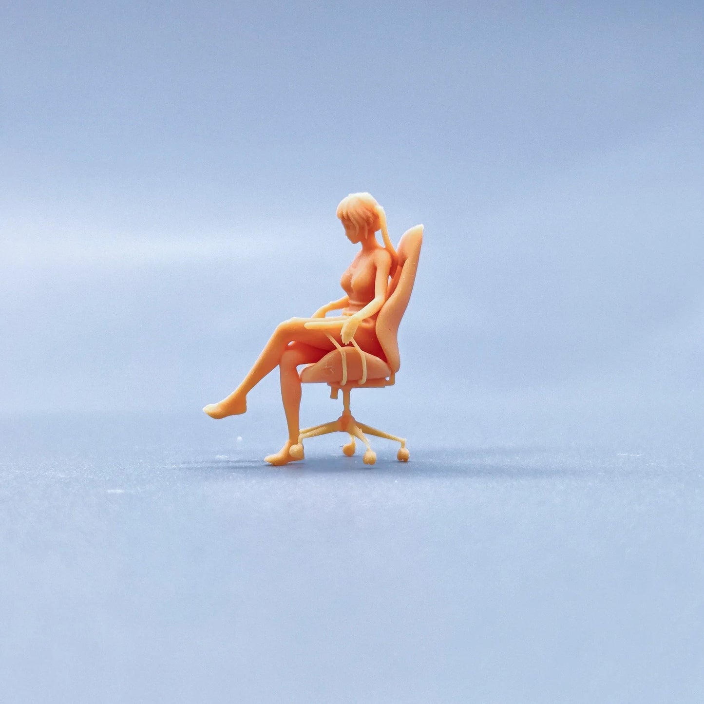 1/64 1/43 Figurines Scale Model Resin Sitting Position Female Office Chair Uncolored Miniatures Diorama Hand-painted S414