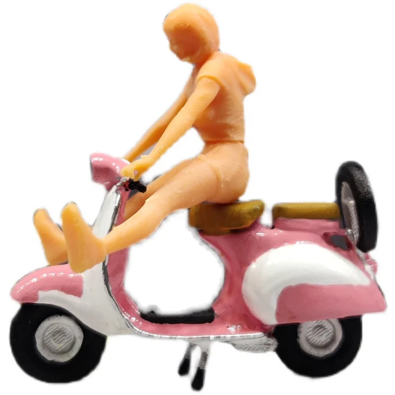 1/64 1/43 Scale Model Resin Girls Riding Motorcycles Uncolored Miniature Diorama Hand-painted S306