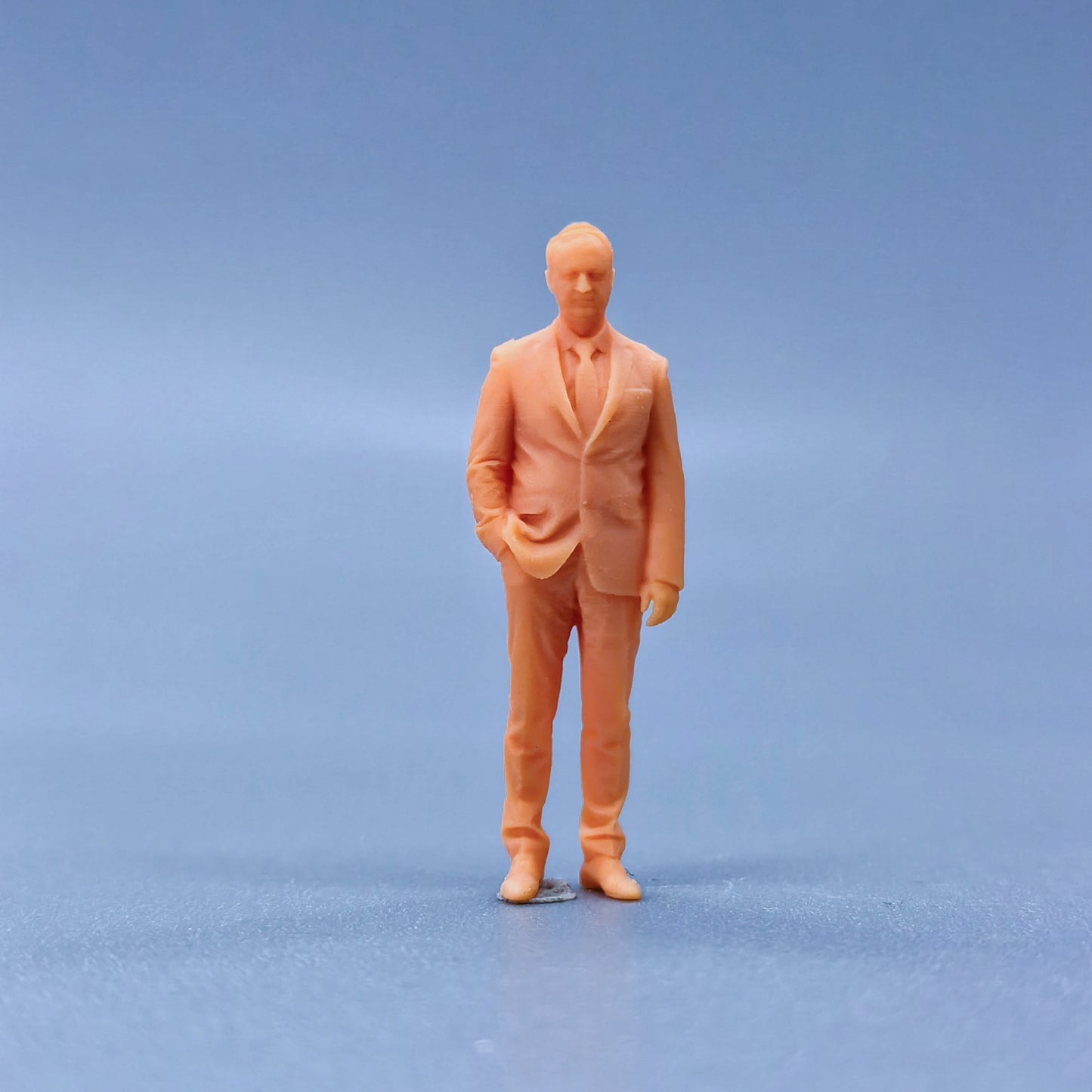 1/64 1/43 Figurines Scale Model Resin Men In Suits with One Hand Pockets Uncolored Miniatures Diorama Hand-painted L129