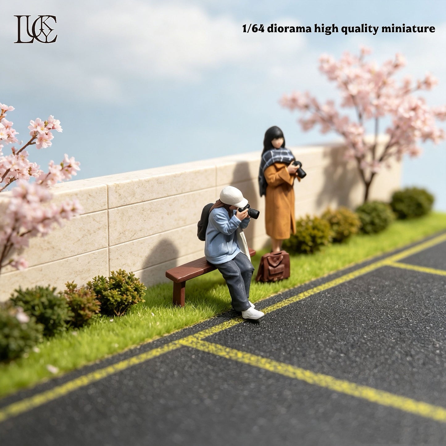 Lucky Studio 1/64 Scale Figurines Model DSLR Photography Kit for Girls Collection Miniature Hand-painted