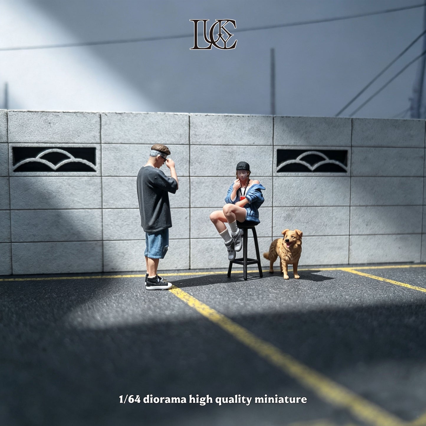 Lucky Studio 1/64 Scale Figurines Model  Dog-Walking Buddies Set  Collection Miniature Hand-painted