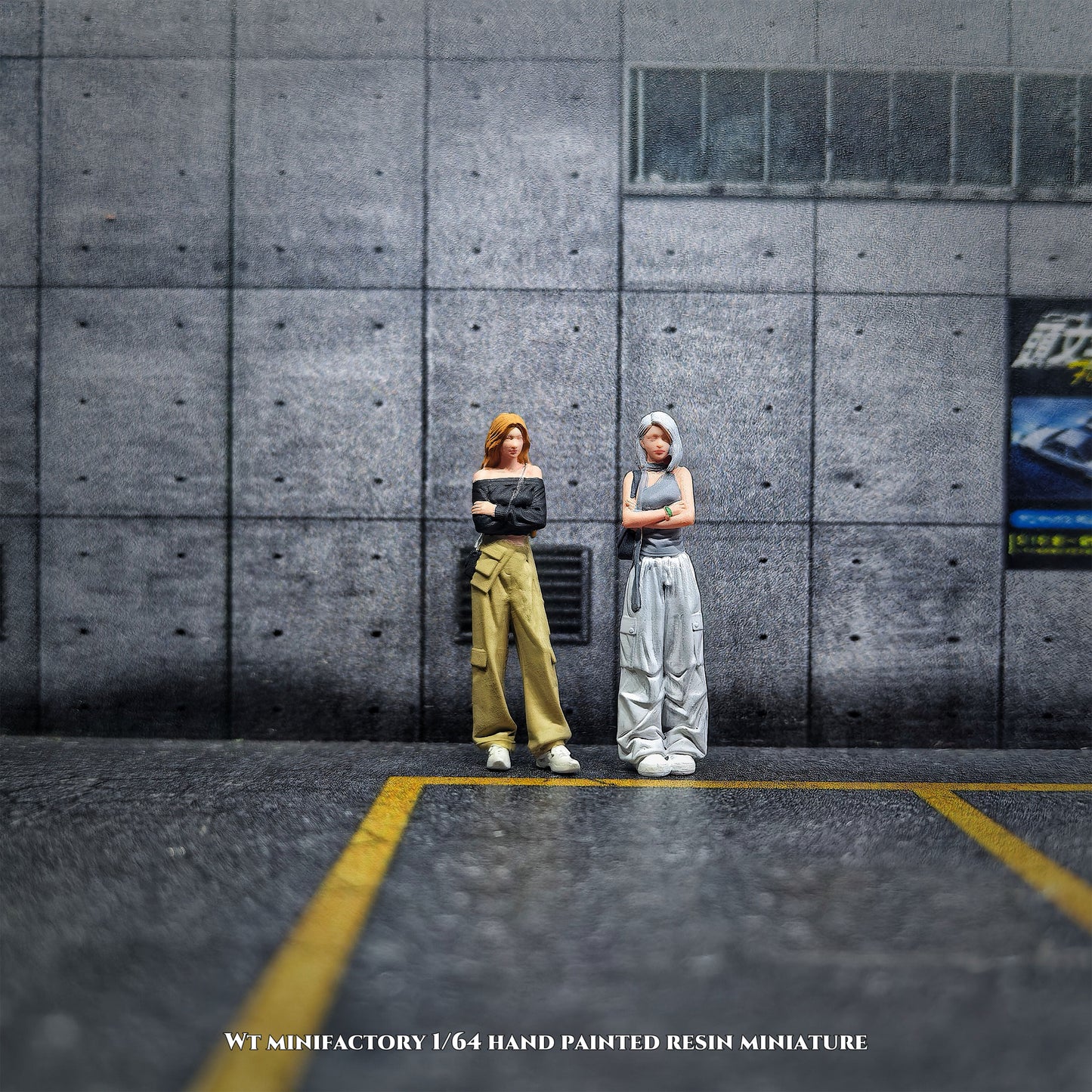 WT Minifactory 1/64 Scale Figurines Model Girl with Crossed Arms Duo Collection Miniature Hand-painted