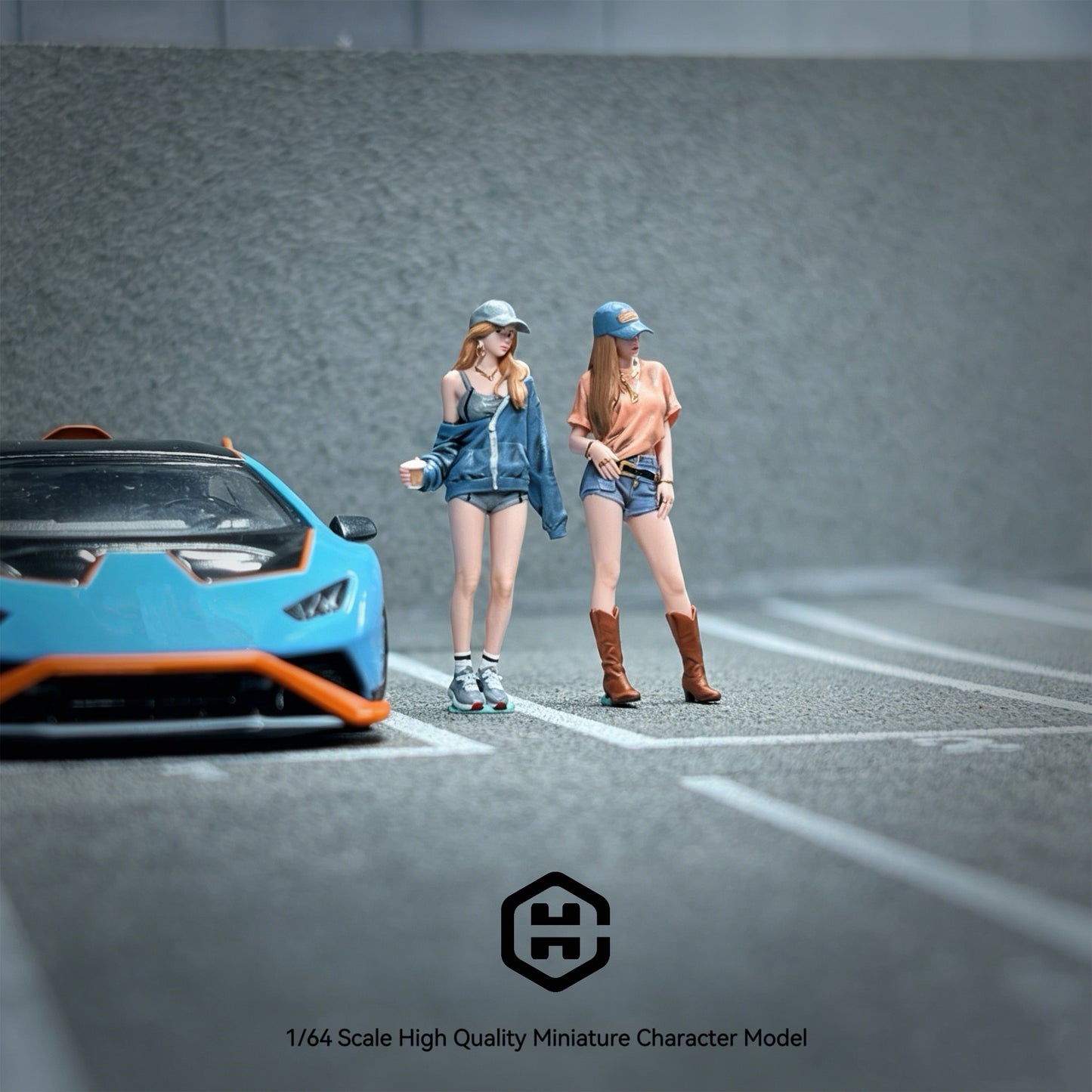 EHC Model 1/64 Scale Figurines Model Girls in Baseball Caps and Hot Pants Duo Collection Miniature Hand-painted