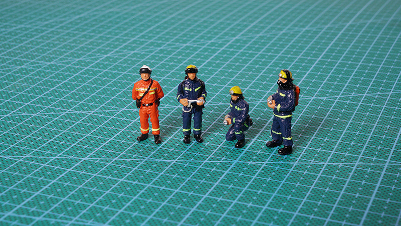 1/64 Fireman Firefighter